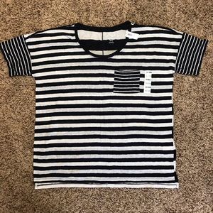 **Sold** NWT Navy & White ‘Boyfriend’ T-Shirt